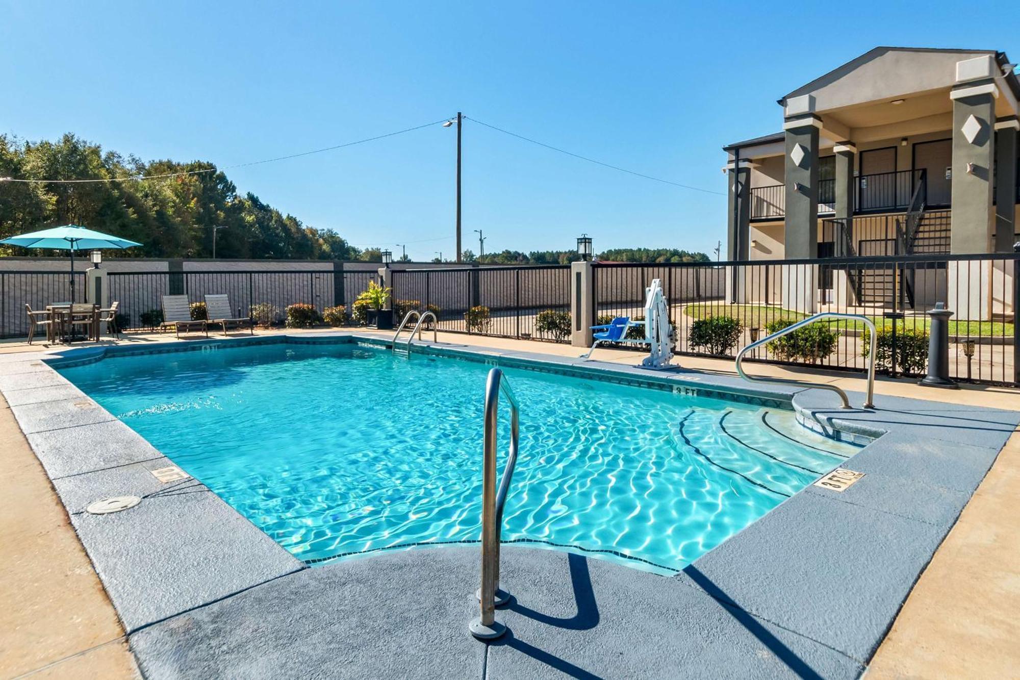 Best Western Inn Monroeville Exterior photo